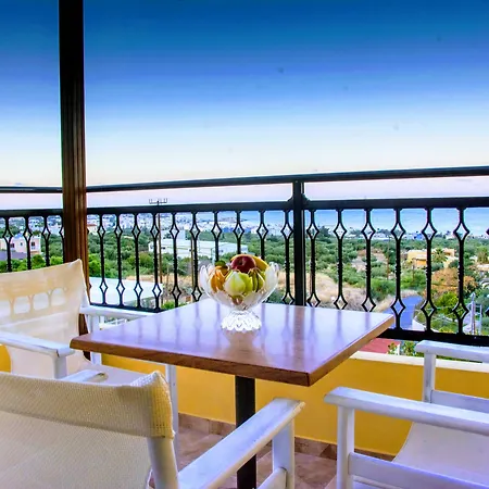 Ippoliti Village 3*